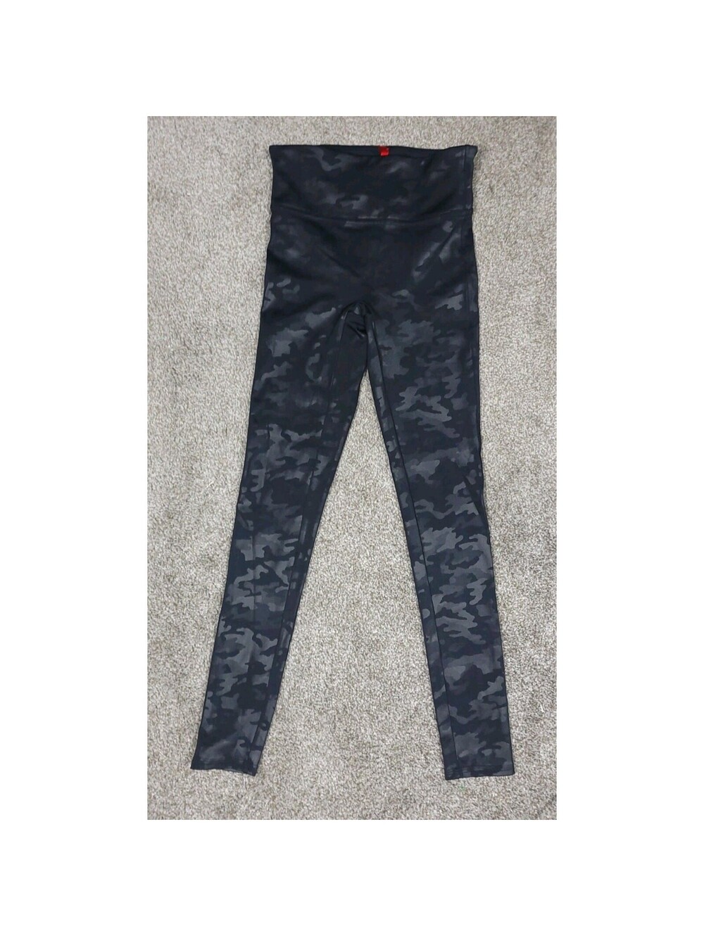 Spanx Leggings Womens XS Petite Black Camo Slimming Workout Yoga Fitness Casual